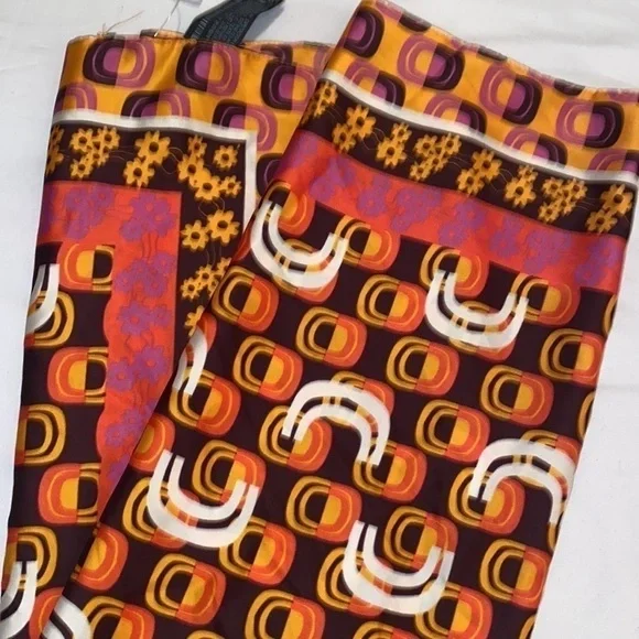 ZARA WOMAN PRINTED HANDKERCHIEF SATIN SCARF NEW WITH TAGS - Picture 2 of 12